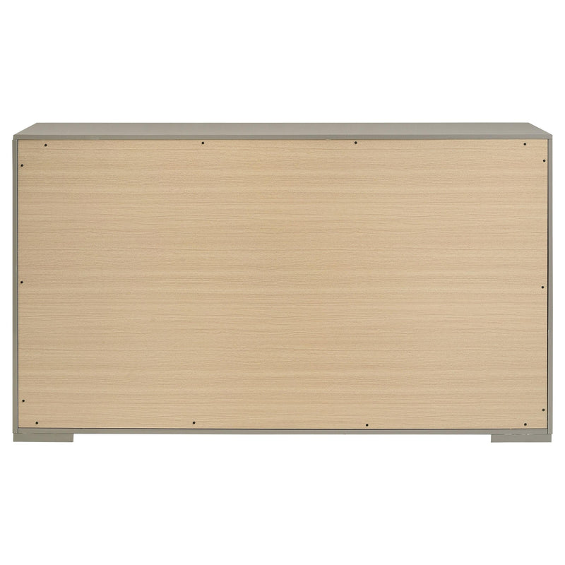 Ives Dresser
