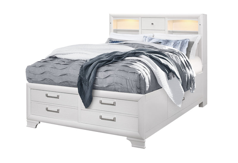 Jordyn White Bed Group