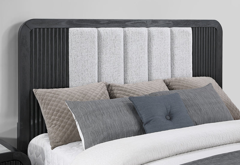 BECKETT WHITE/BLACK QUEEN BED GROUP WITH COOLER & SPEAKER
