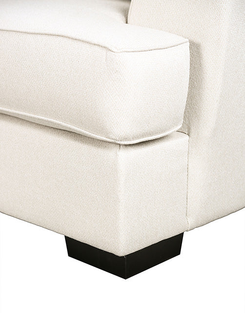 Hyde Park Loveseat w/ Pillows